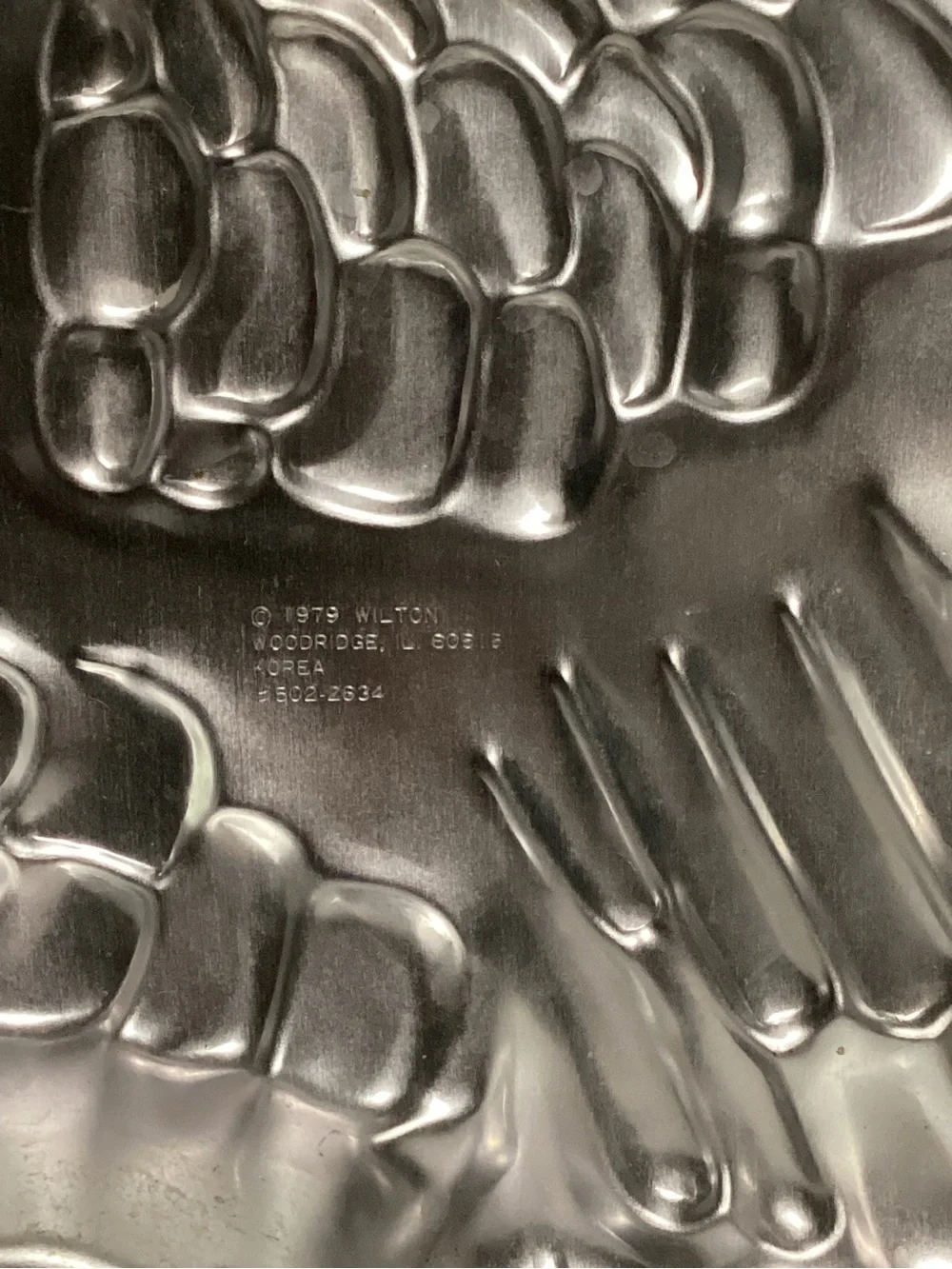 Vintage Metallic Turkey-Shaped Cake Pan - Silver 1979 Wilton